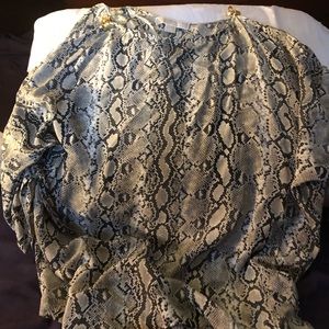 MK SNAKE SKIN W/PEEKABOO SLEEVES
